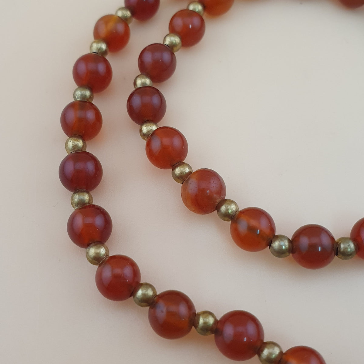 Collier pendentif en agate cornaline et agate florale vintage