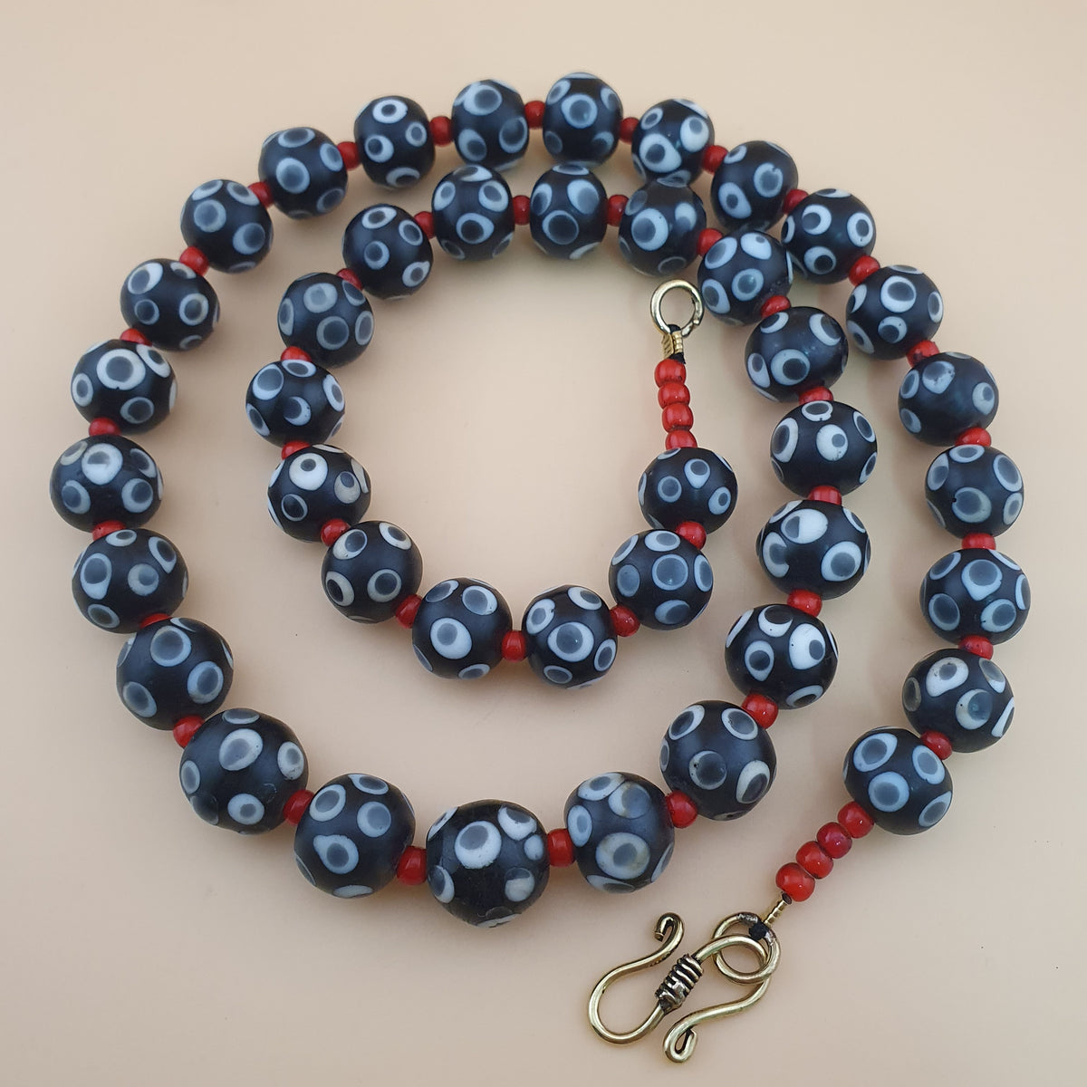 Antique Venetian Style Skunk Eyes & Venetian WhiteHeart Glass Beads Necklace