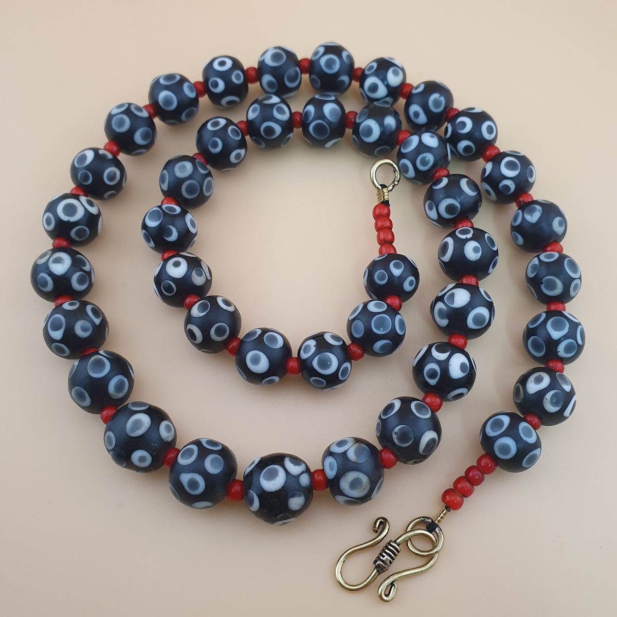 Antique Venetian Style Skunk Eyes & Venetian WhiteHeart Glass Beads Necklace