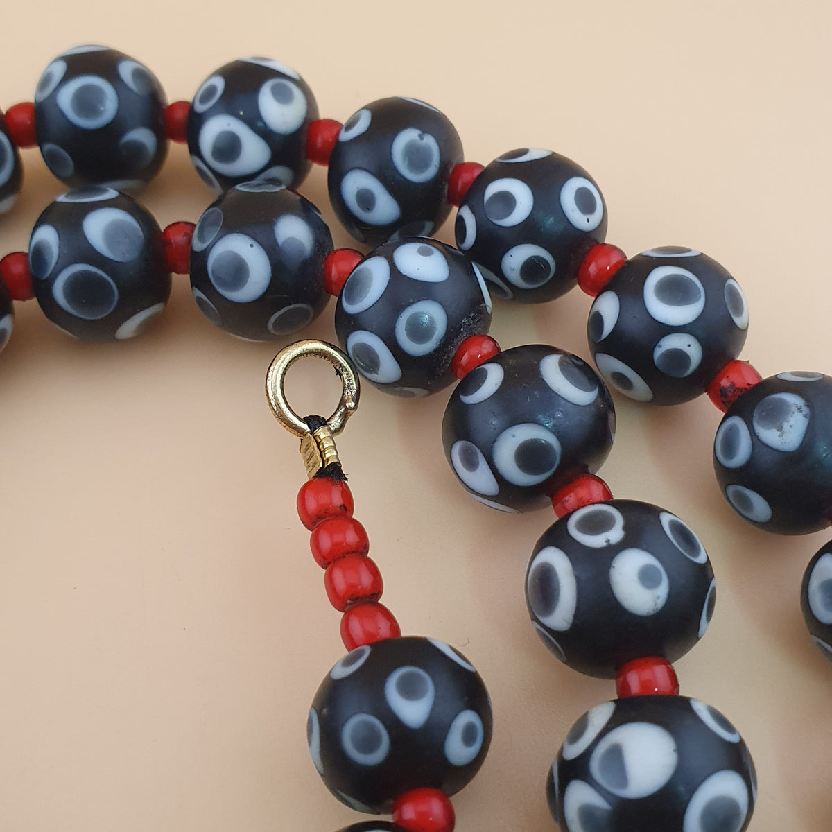 Antique Venetian Style Skunk Eyes & Venetian WhiteHeart Glass Beads Necklace