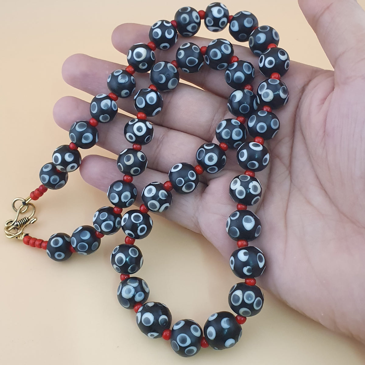 Antique Venetian Style Skunk Eyes & Venetian WhiteHeart Glass Beads Necklace