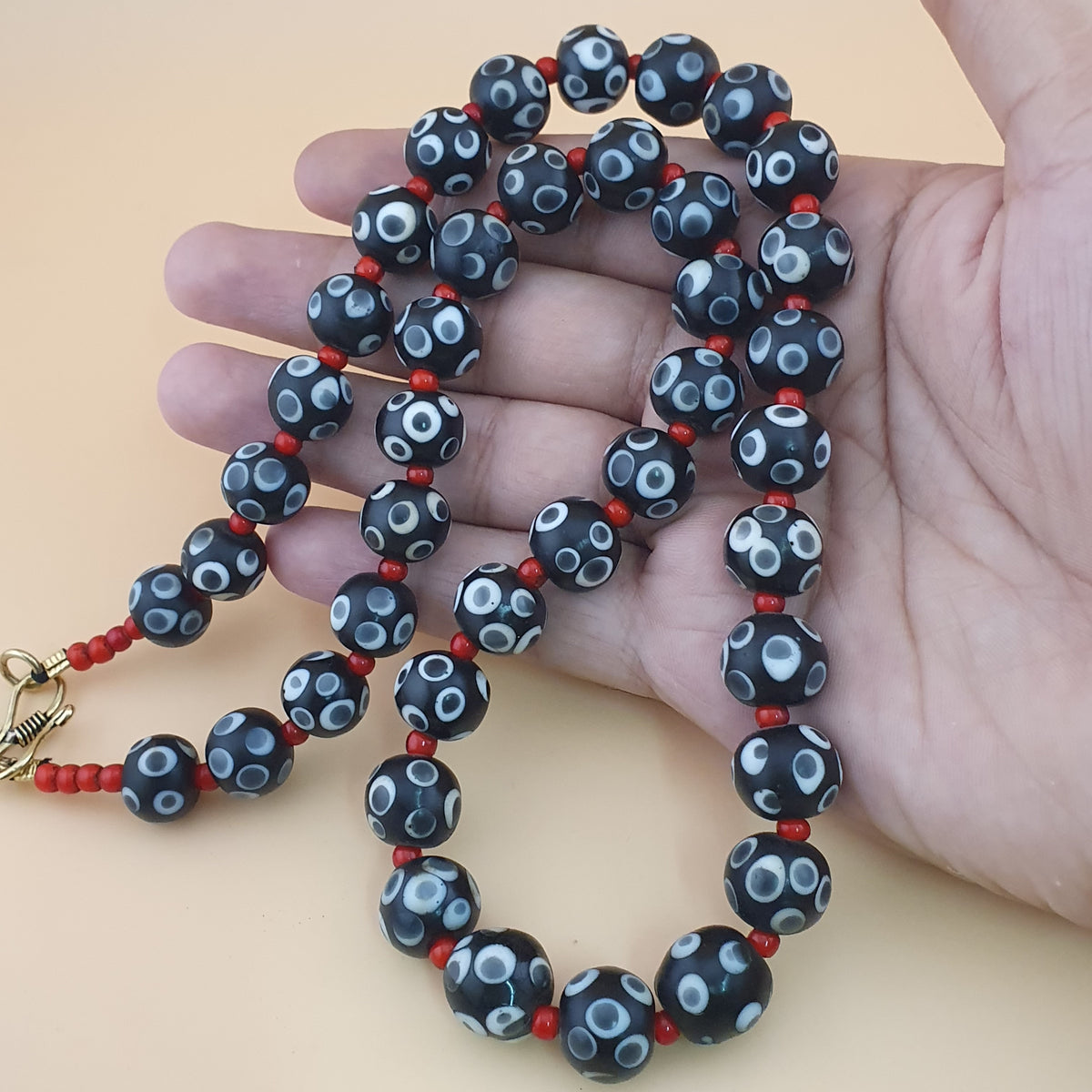 Antique Venetian Style Skunk Eyes & Venetian WhiteHeart Glass Beads Necklace