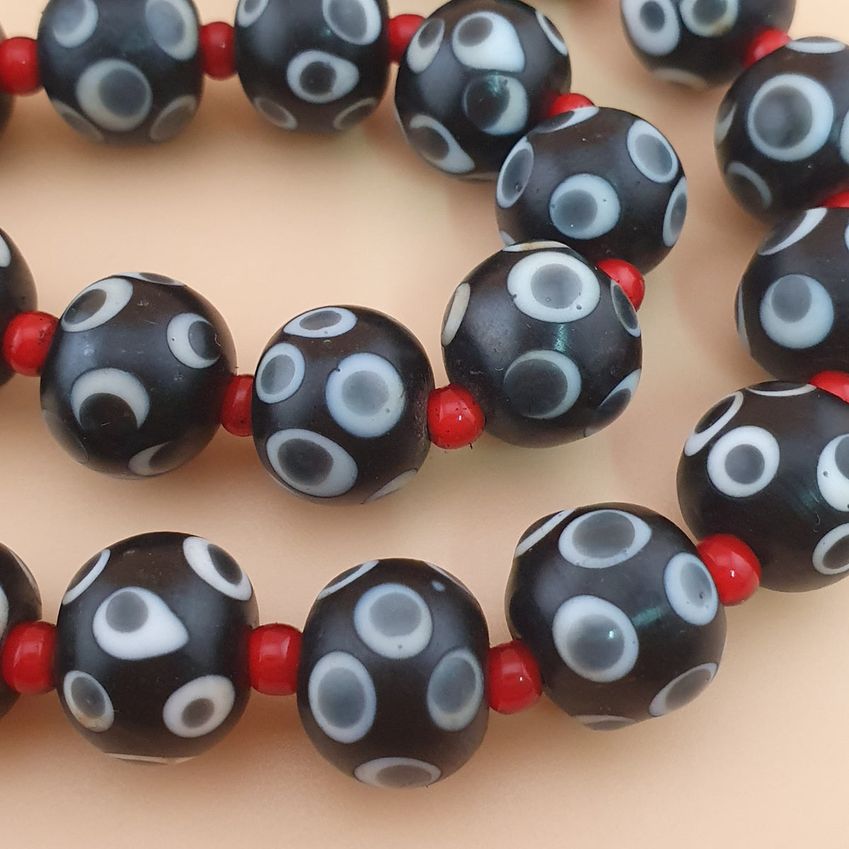 Antique Venetian Style Skunk Eyes & Venetian WhiteHeart Glass Beads Necklace
