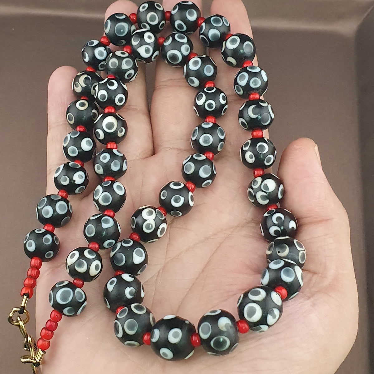 Antique Venetian Style Skunk Eyes & Venetian WhiteHeart Glass Beads Necklace