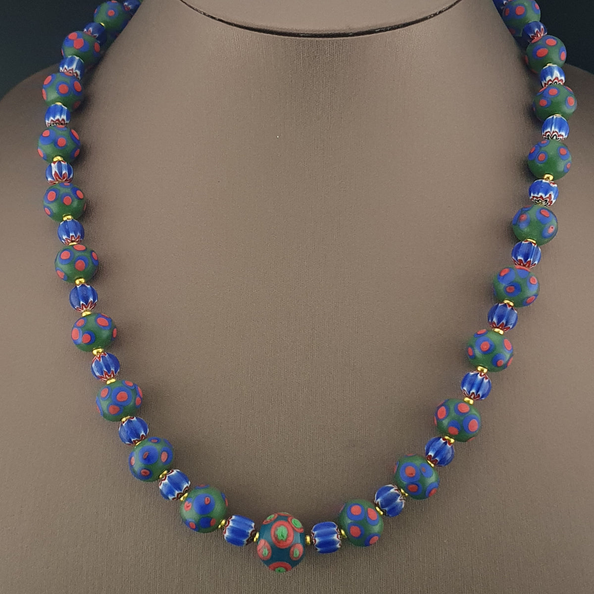 Collier de Perles en Verre Millefiori & Chevron Style Vénitien Antique