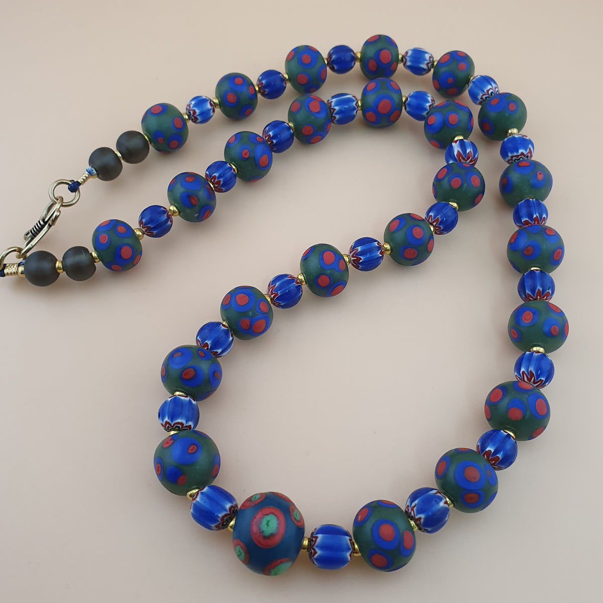 Collier de Perles en Verre Millefiori & Chevron Style Vénitien Antique
