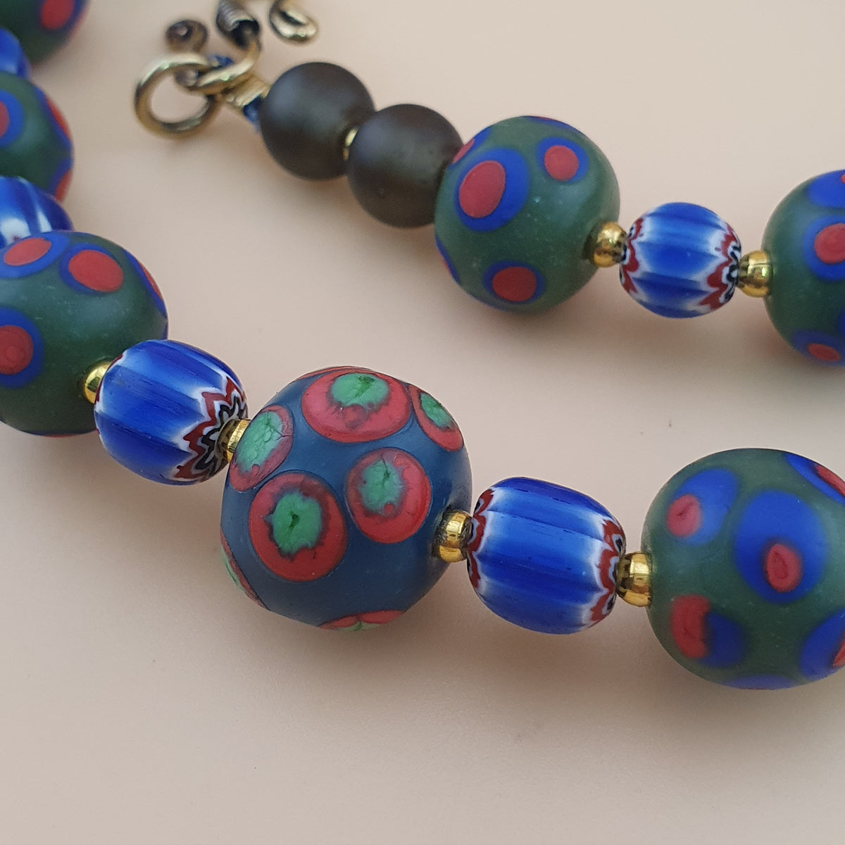 Collier de Perles en Verre Millefiori & Chevron Style Vénitien Antique