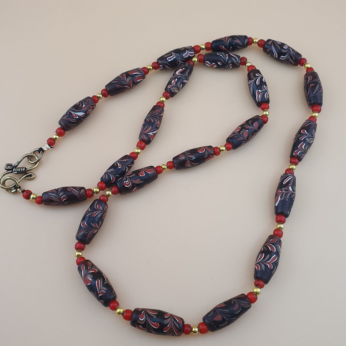 Antique Venetian Style Floral & Venetian whiteHeart Glass Beads Necklace