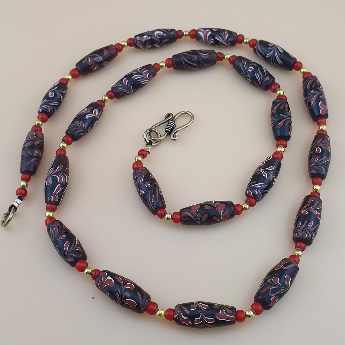 Antique Venetian Style Floral & Venetian whiteHeart Glass Beads Necklace