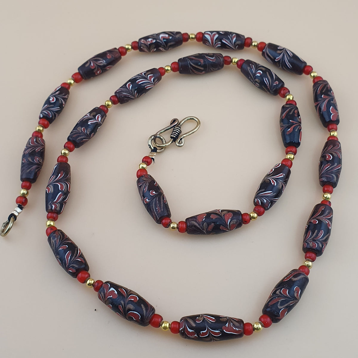 Antique Venetian Style Floral & Venetian whiteHeart Glass Beads Necklace