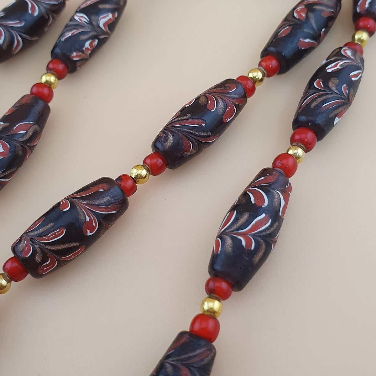 Antique Venetian Style Floral & Venetian whiteHeart Glass Beads Necklace