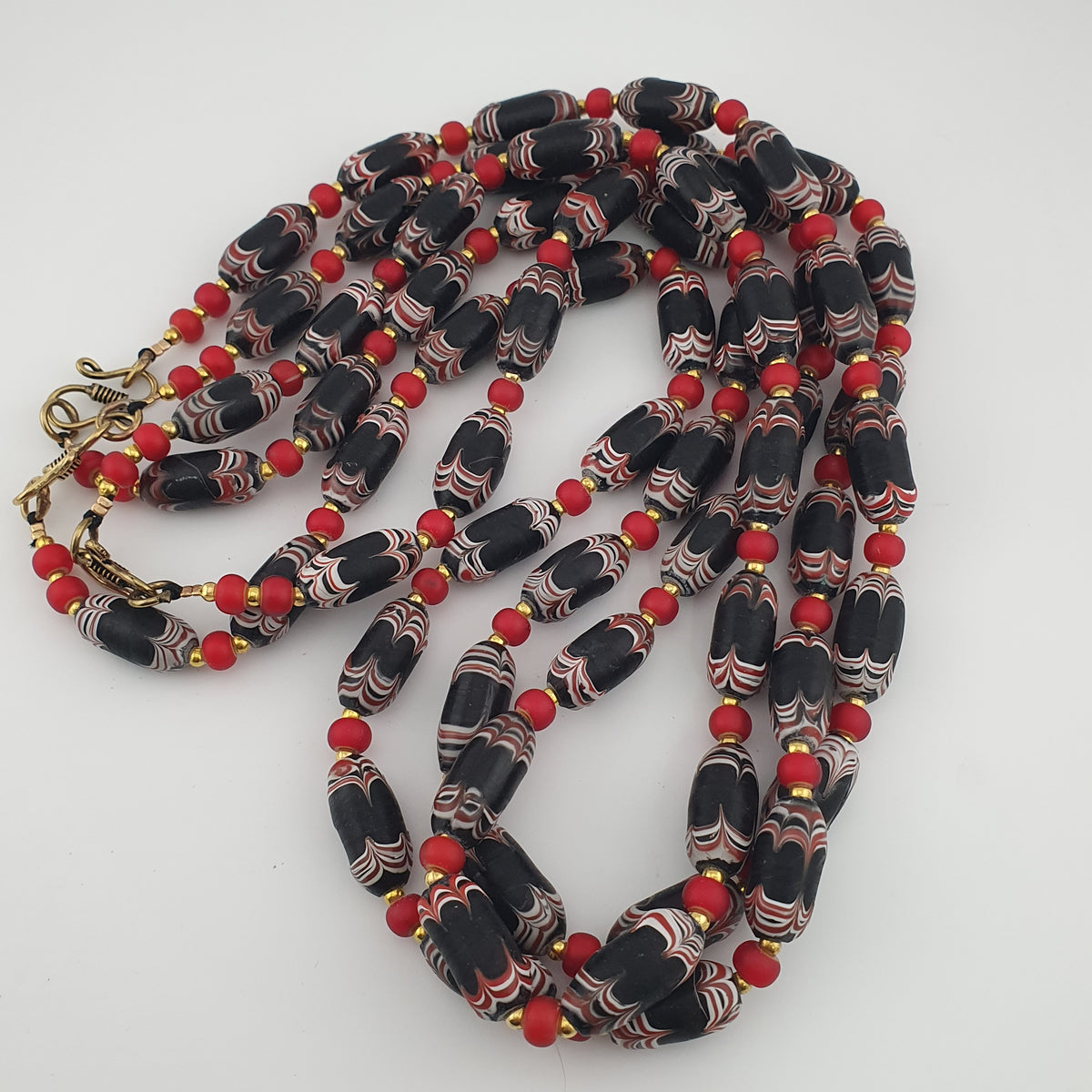 Antique Venetian Style Feather Desgin & Venetian WhiteHeart Glass Beads Necklace
