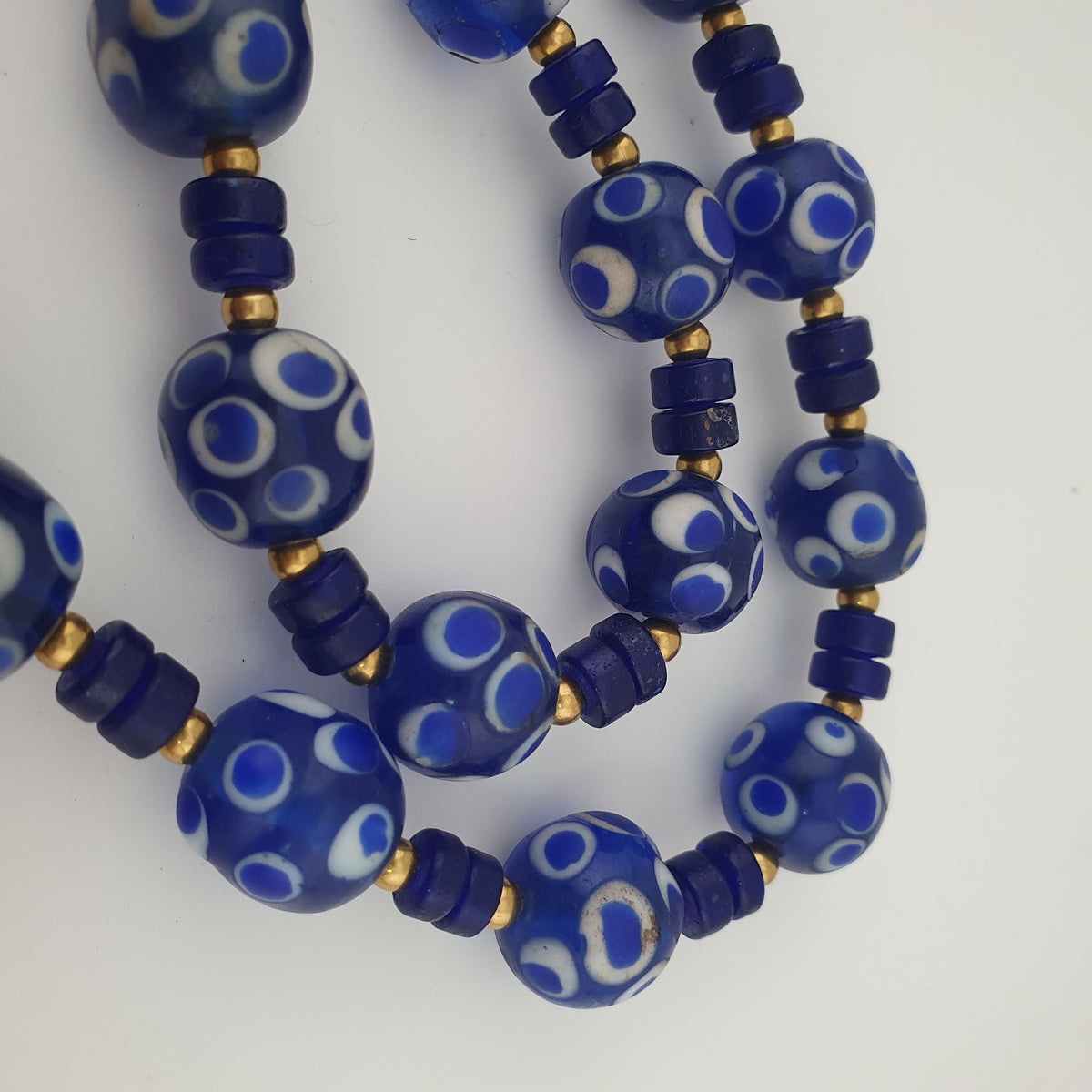 Collier de perles de verre millefiori style vénitien ancien