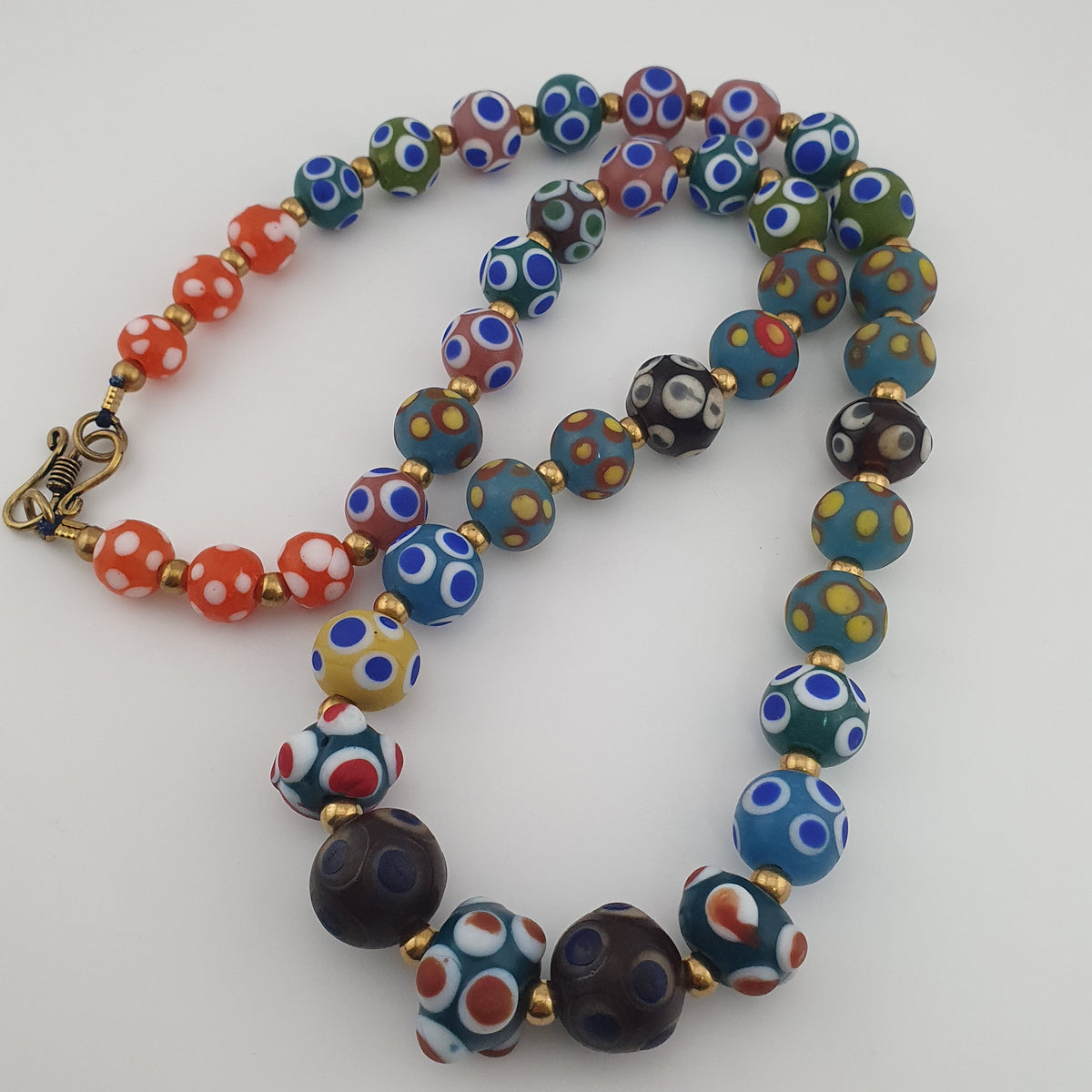 Collier de perles de verre mille points vénitiennes antiques