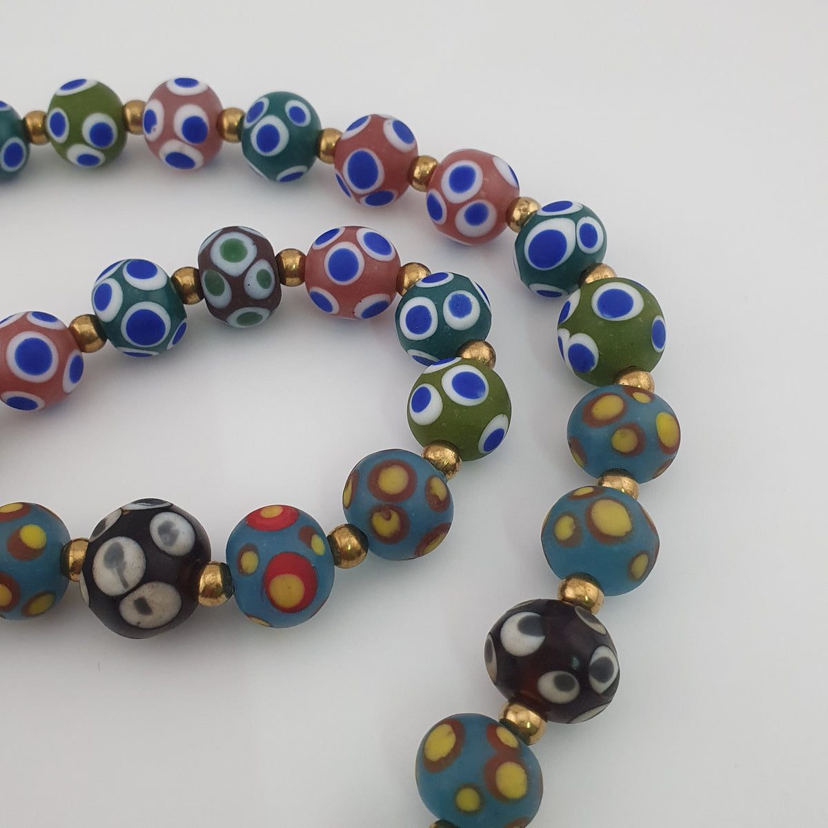 Collier de perles de verre mille points vénitiennes antiques