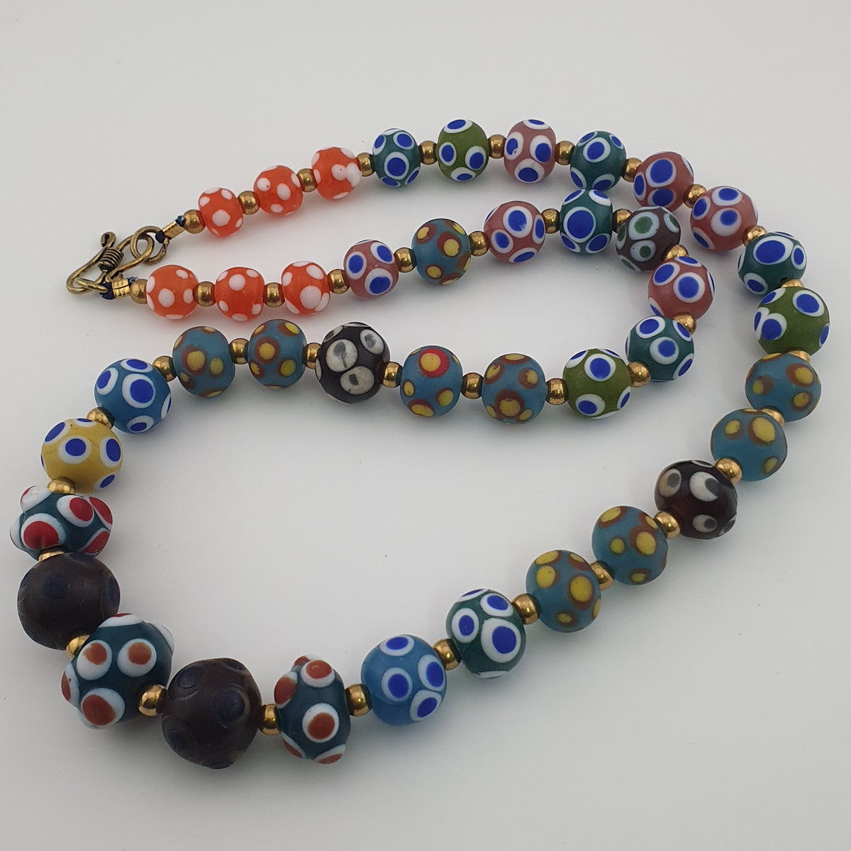 Collier de perles de verre mille points vénitiennes antiques