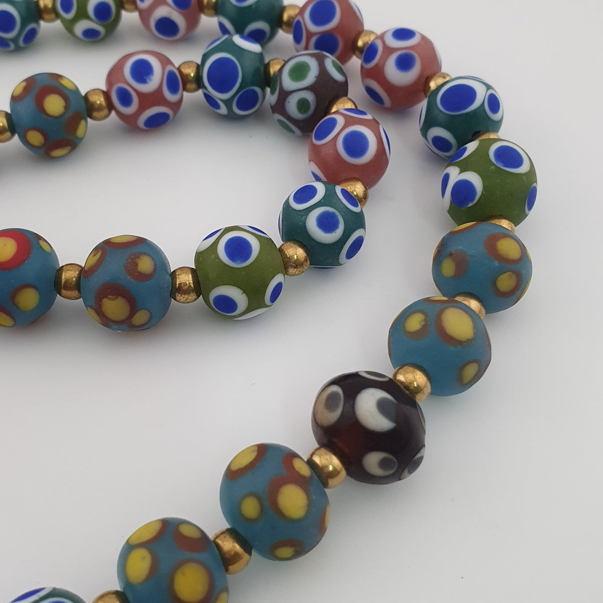 Collier de perles de verre mille points vénitiennes antiques