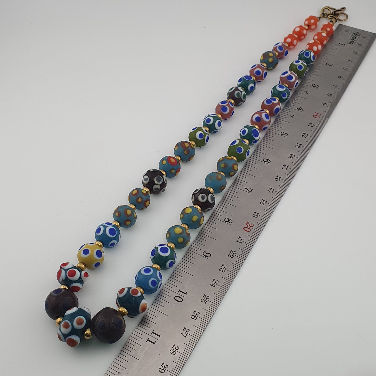 Collier de perles de verre mille points vénitiennes antiques