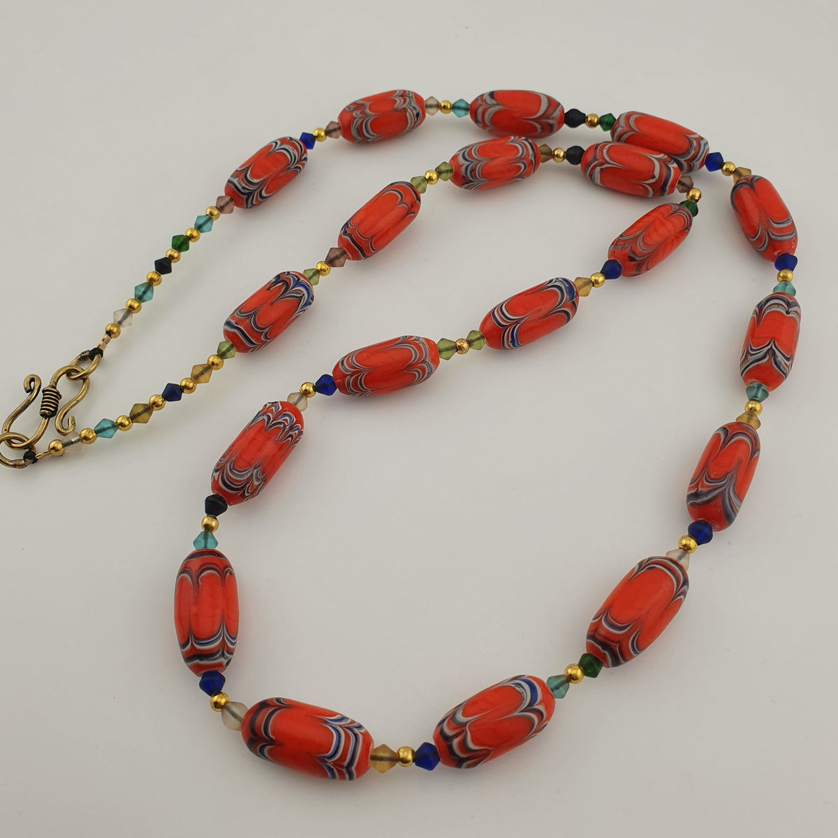 Collier de perles vénitiennes anciennes de couleur orange