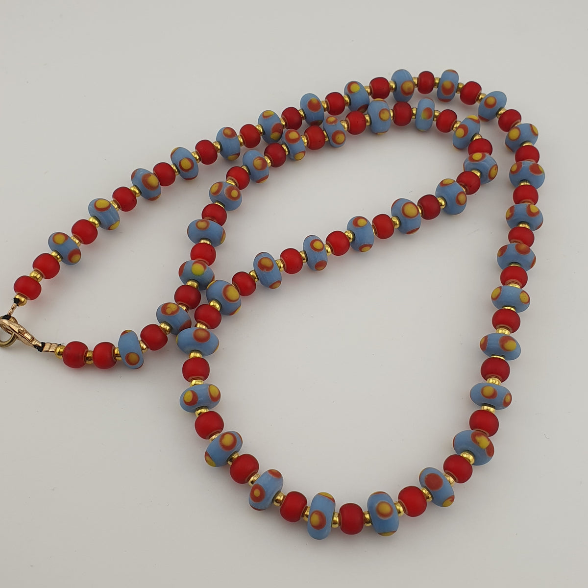 Collier en verre vénitien ancien : Perles Tiny Eyes & WhiteHeart (56 cm)