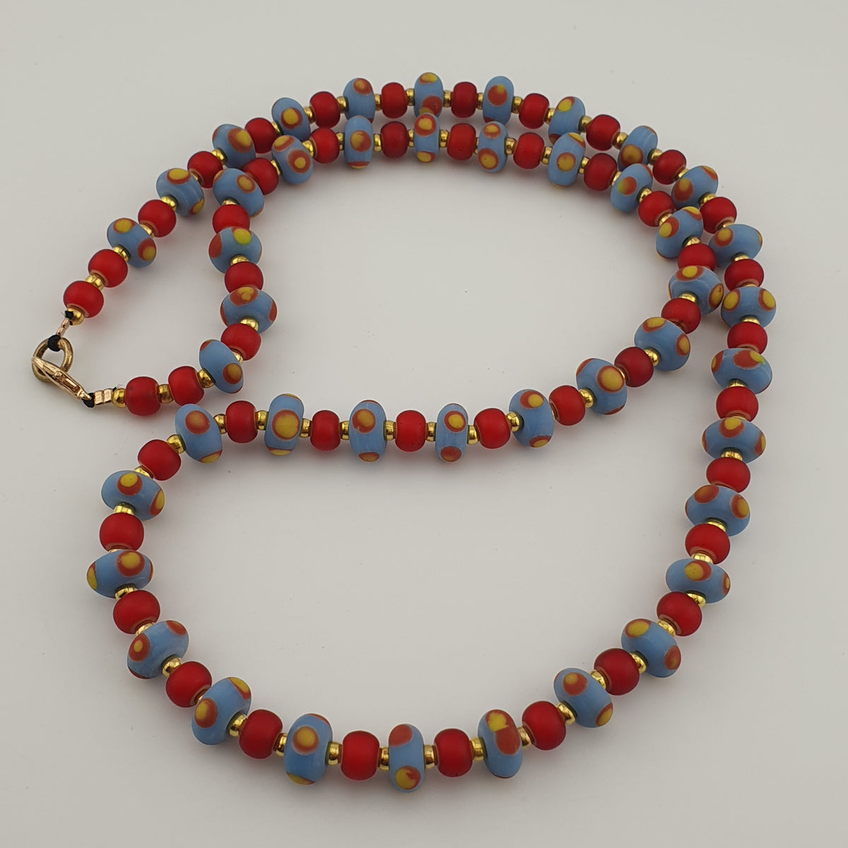 Collier en verre vénitien ancien : Perles Tiny Eyes & WhiteHeart (56 cm)