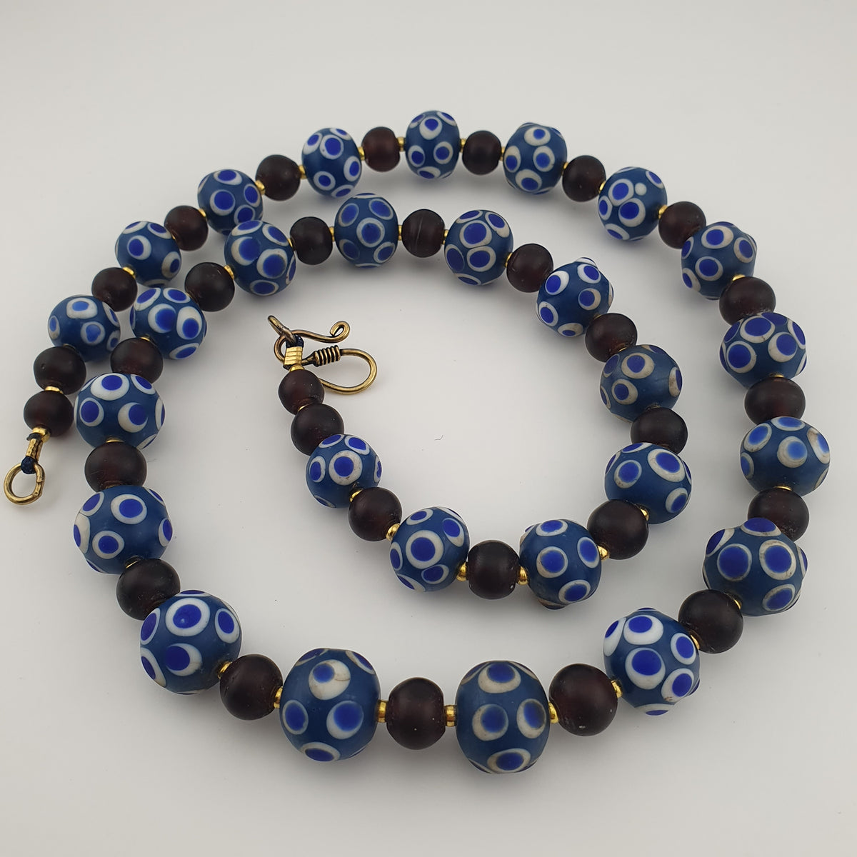 Collier de perles vénitiennes antiques de style africain Mille Yeux et perles de verre africaines