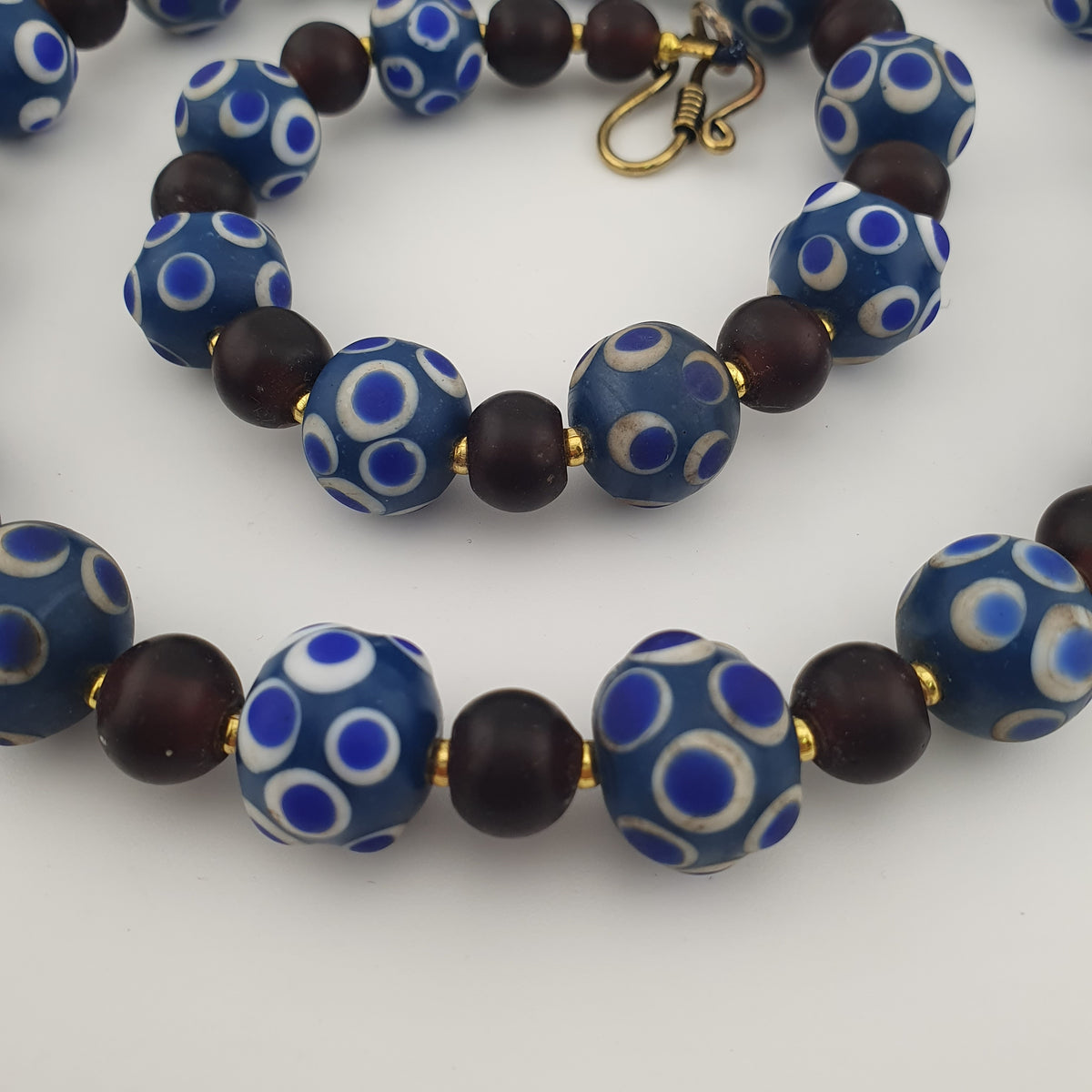 Collier de perles vénitiennes antiques de style africain Mille Yeux et perles de verre africaines