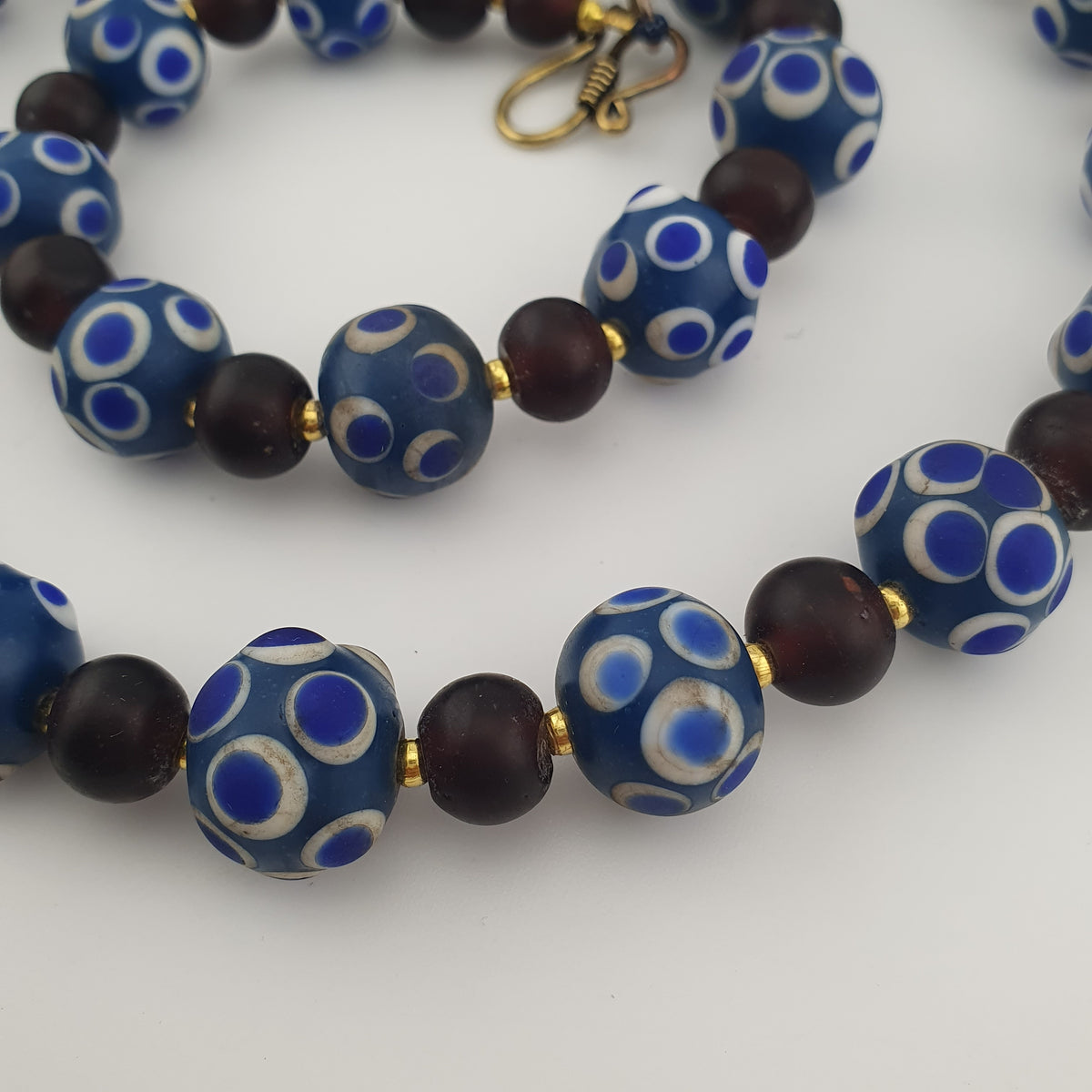 Collier de perles vénitiennes antiques de style africain Mille Yeux et perles de verre africaines