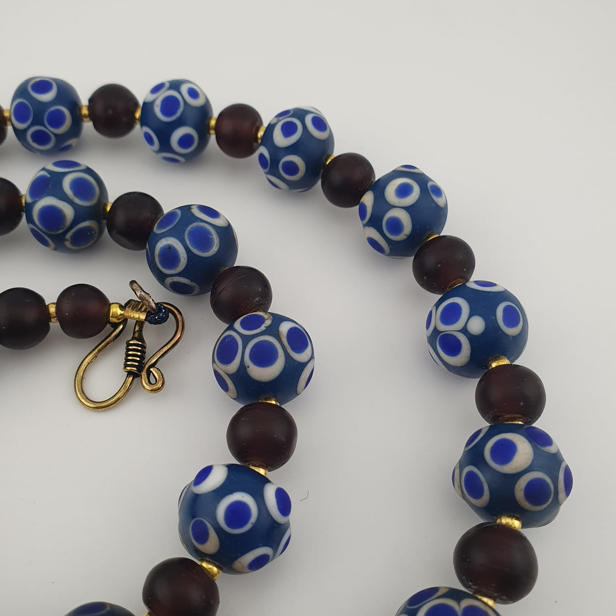 Collier de perles vénitiennes antiques de style africain Mille Yeux et perles de verre africaines