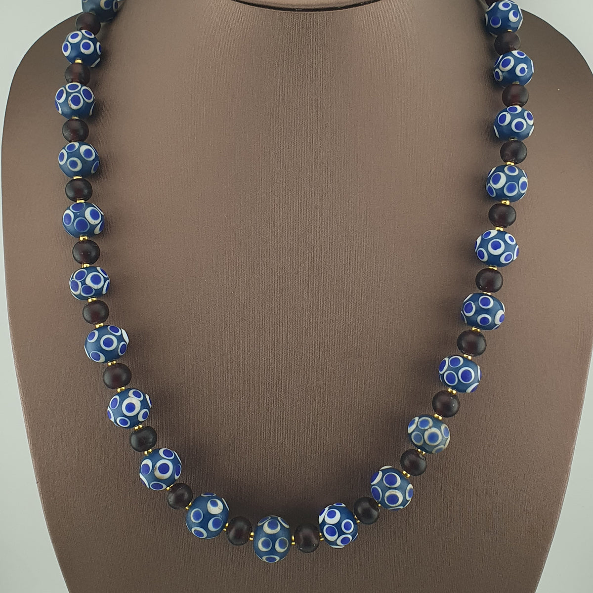 Collier de perles vénitiennes antiques de style africain Mille Yeux et perles de verre africaines