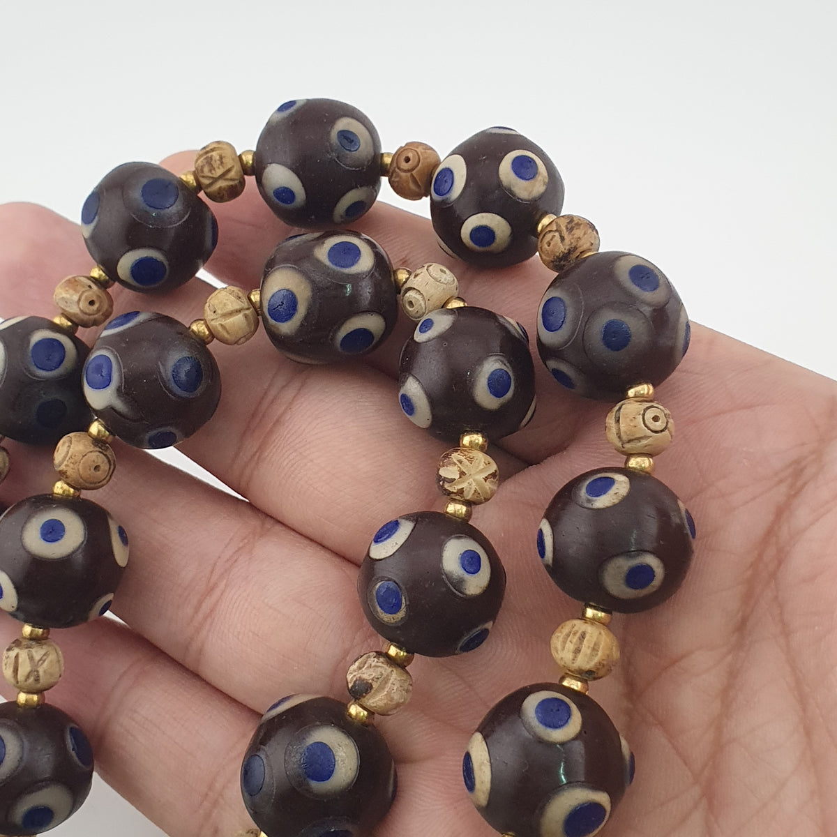 Collier ancien de perles en verre Millefiori et en os, style vénitien