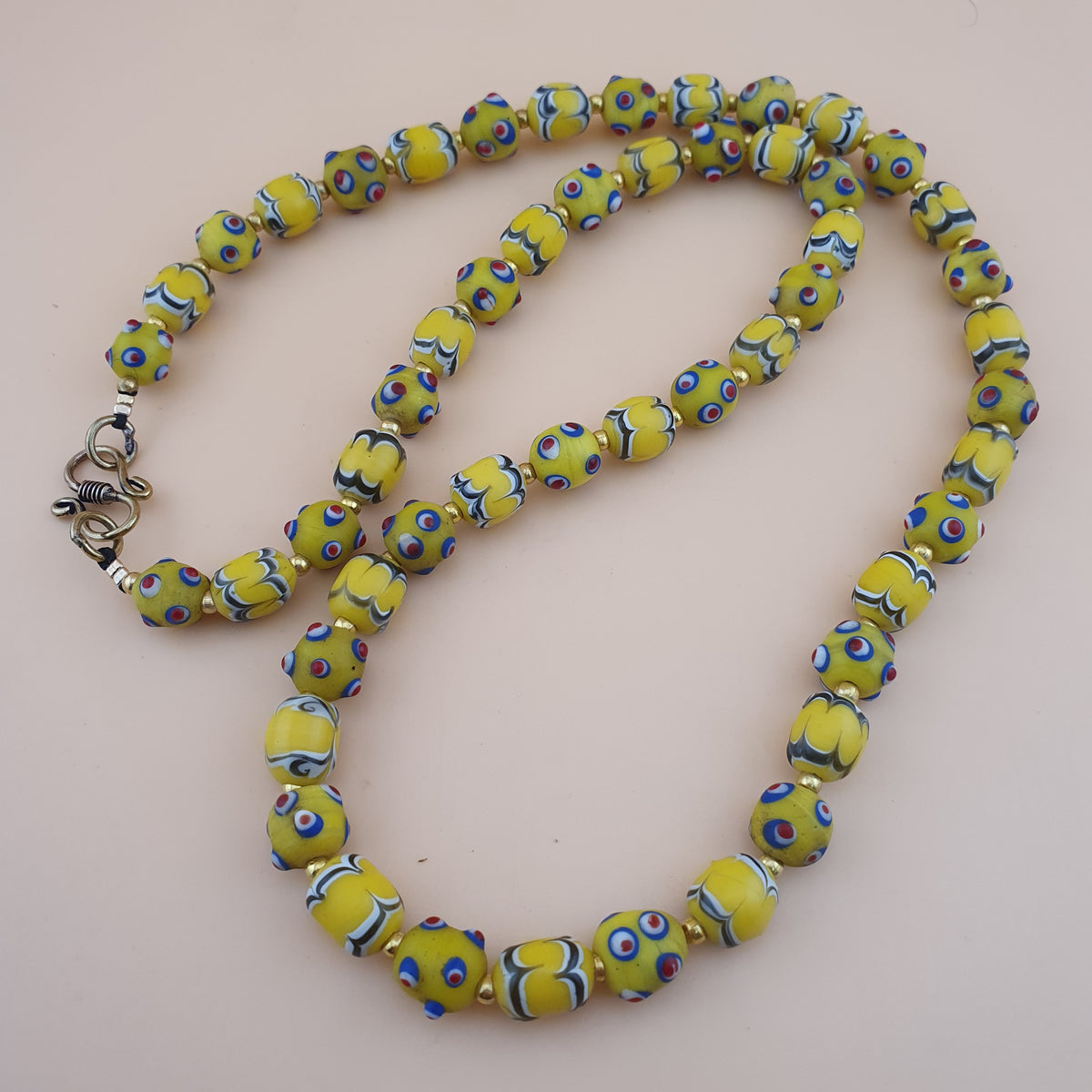 Vintage Venetian Style Skunk Eyes And Feather Desgin Glass Beads Necklace