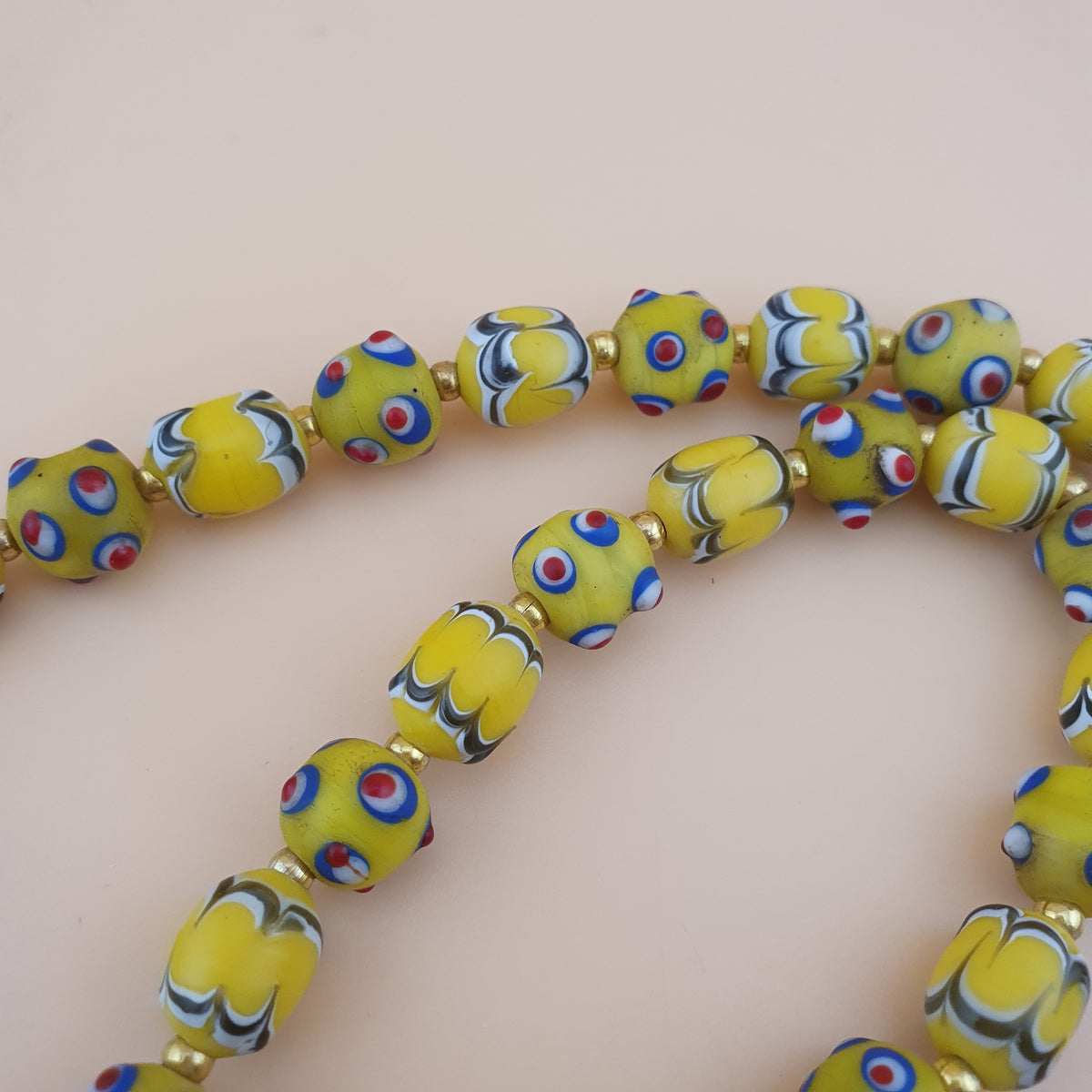 Vintage Venetian Style Skunk Eyes And Feather Desgin Glass Beads Necklace