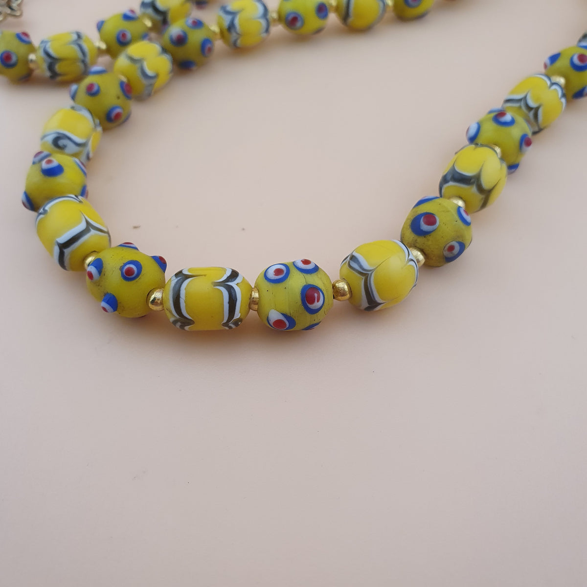 Vintage Venetian Style Skunk Eyes And Feather Desgin Glass Beads Necklace