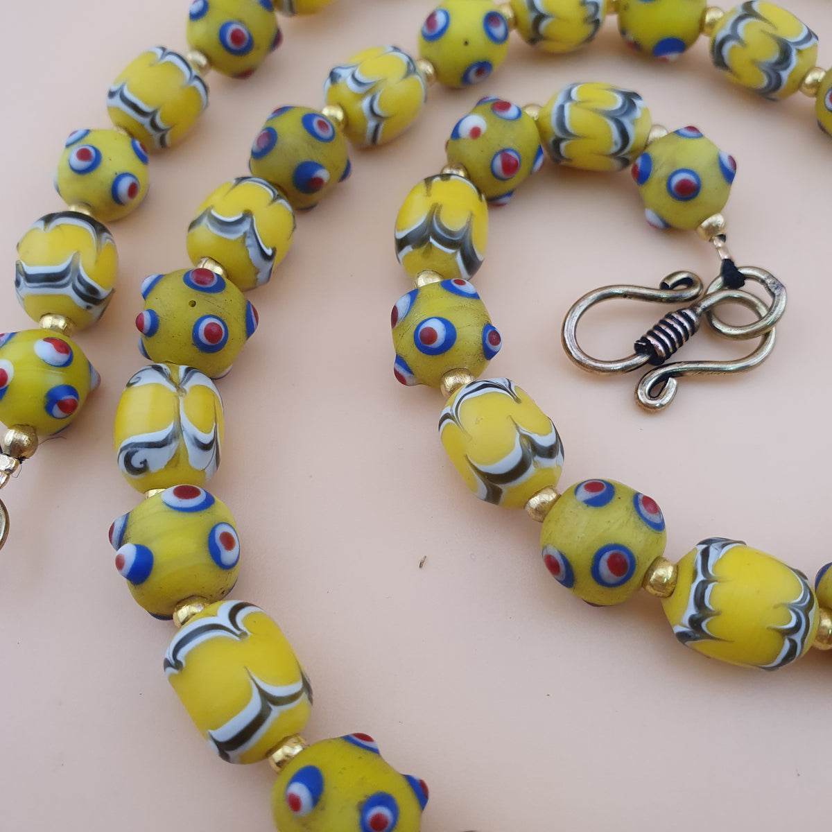 Vintage Venetian Style Skunk Eyes And Feather Desgin Glass Beads Necklace