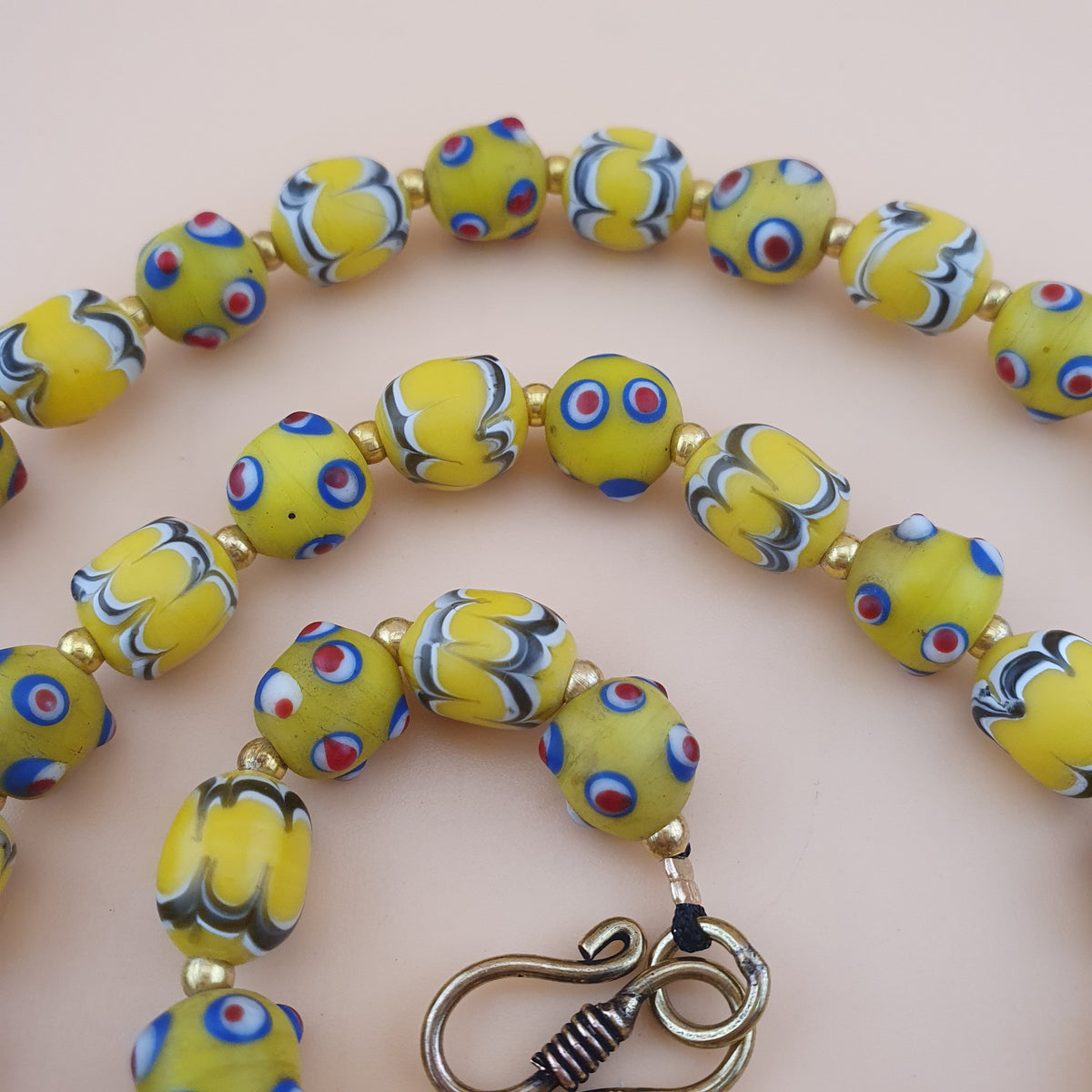 Vintage Venetian Style Skunk Eyes And Feather Desgin Glass Beads Necklace