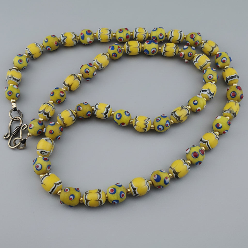 Vintage Venetian Style Skunk Eyes And Feather Desgin Glass Beads Necklace