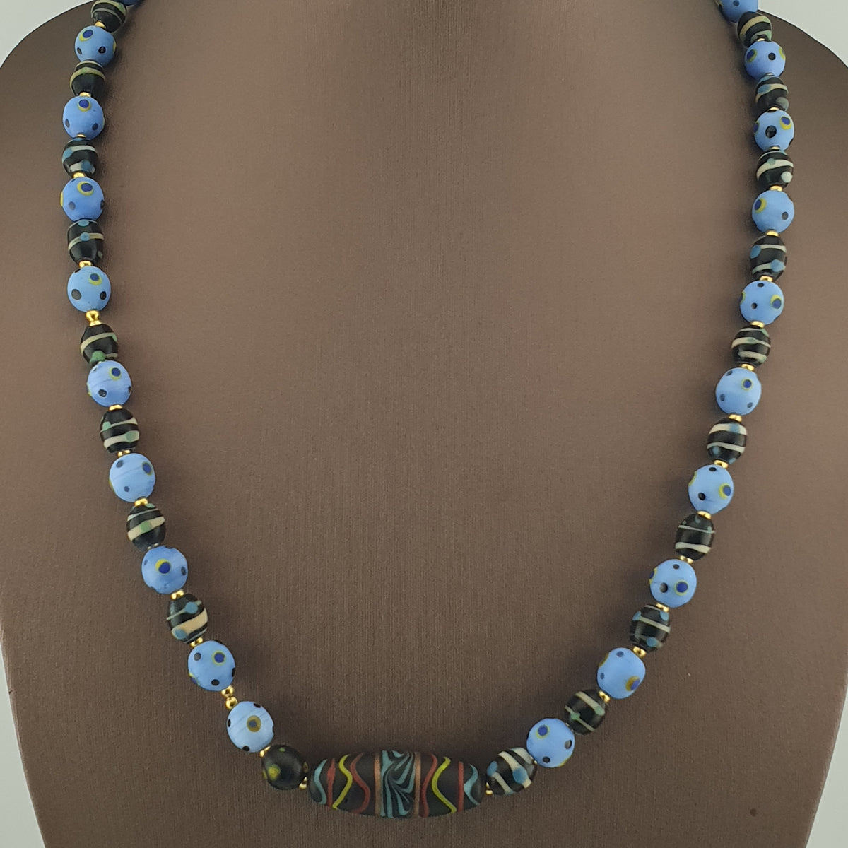 Collier Pendentif Verre Fait Main et Yeux Bleus Style Vénitien Vintage