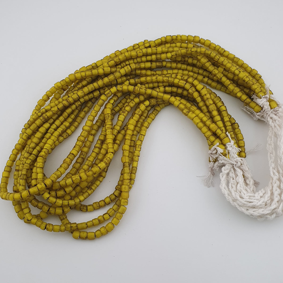Colliers de perles vénitiennes antiques jaunes de 3-5mm