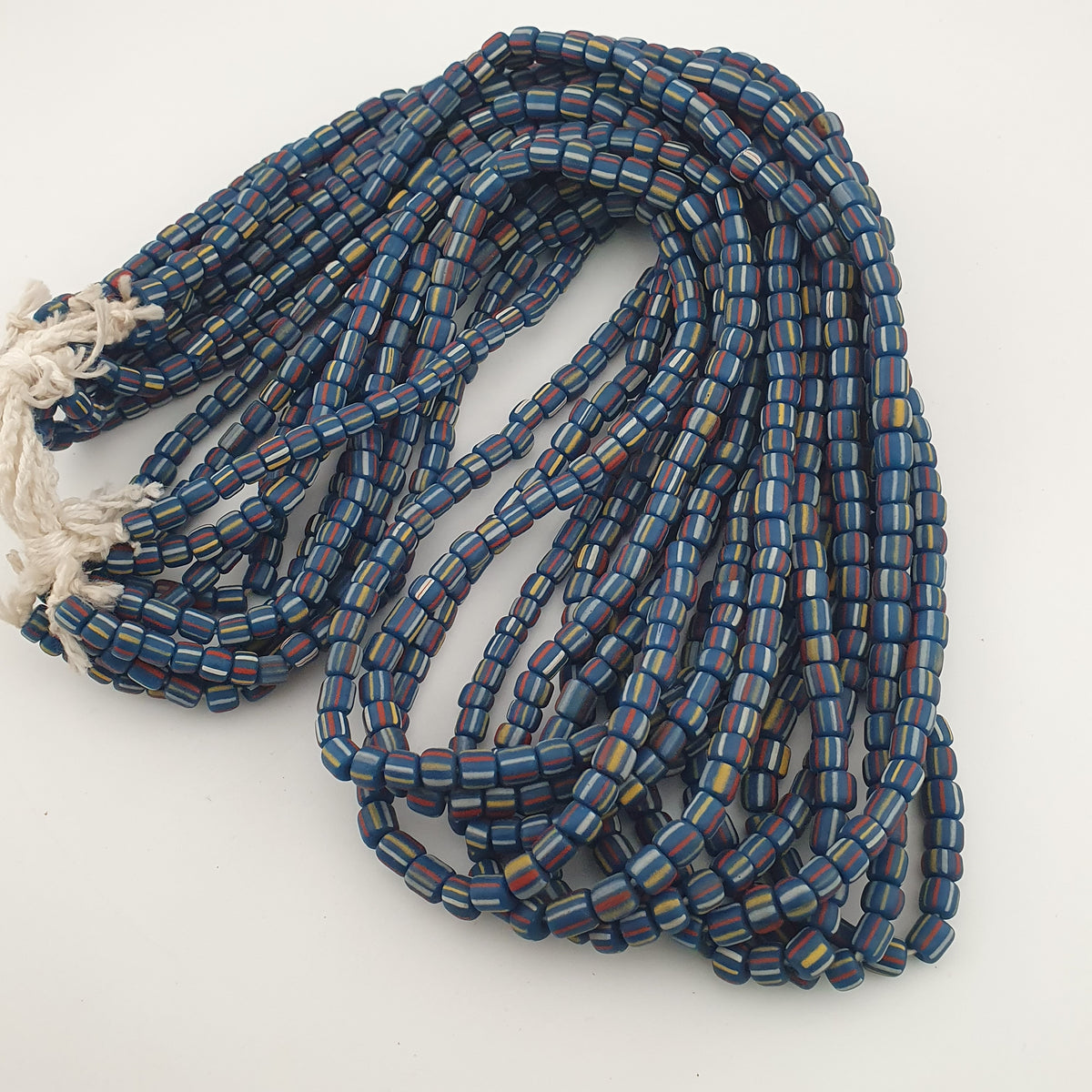 Collier de perles de verre 5,5 - 6 mm à motif rayé, style africain vintage