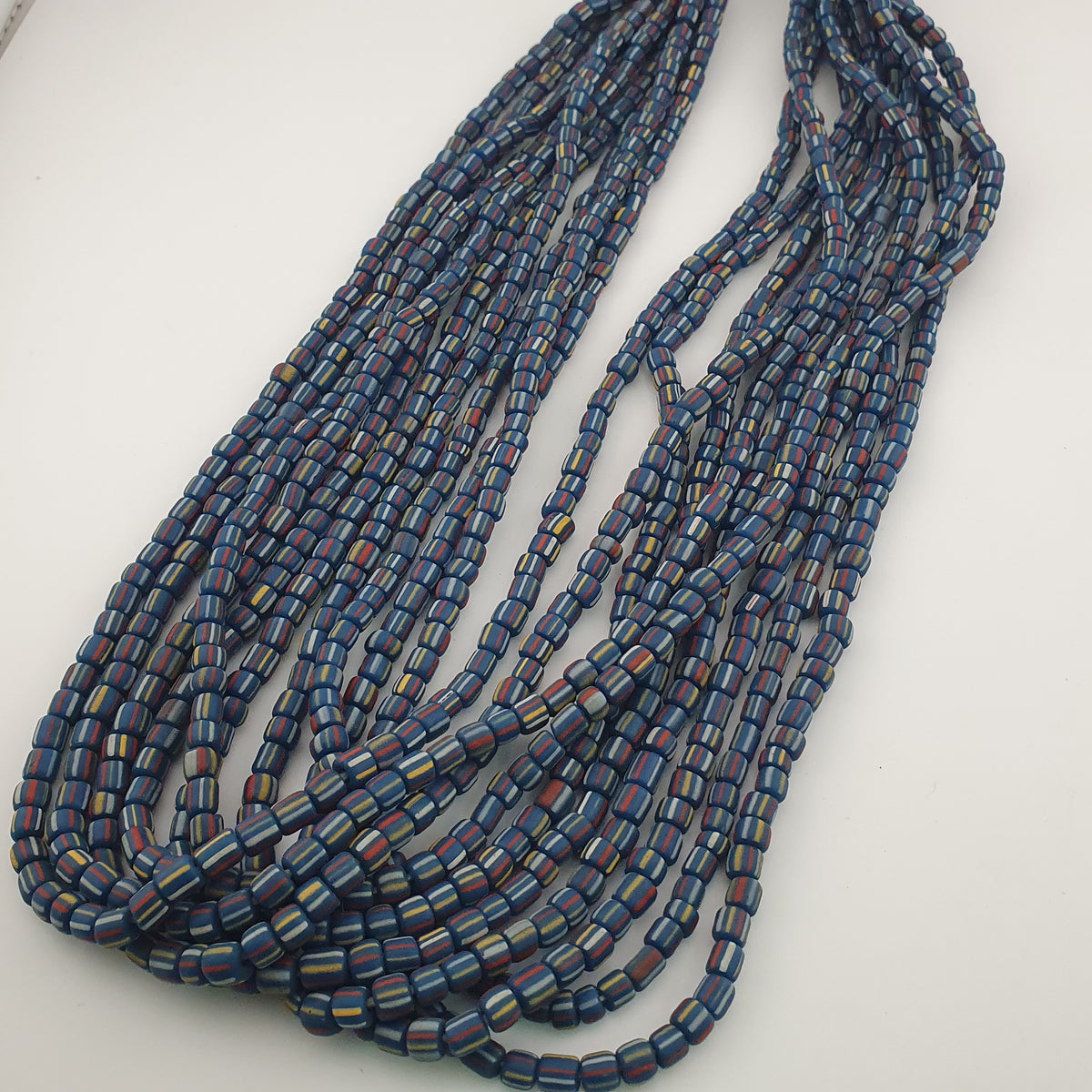 Collier de perles de verre 5,5 - 6 mm à motif rayé, style africain vintage