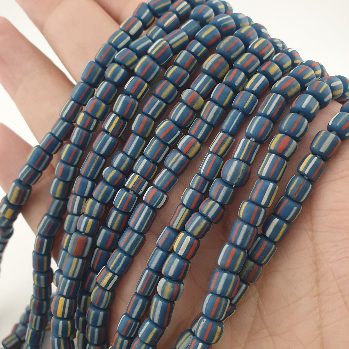 Collier de perles de verre 5,5 - 6 mm à motif rayé, style africain vintage