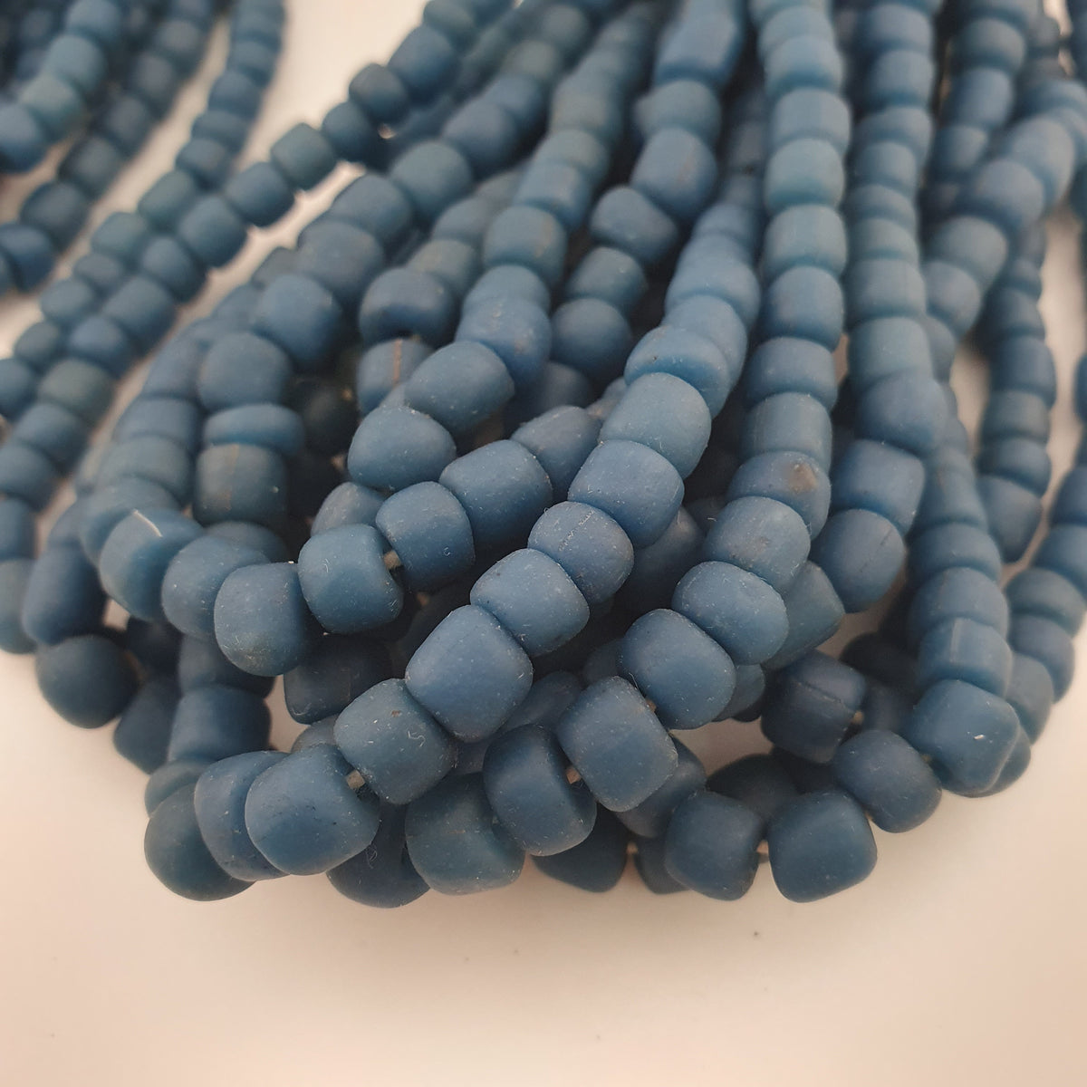 Collier de perles de 4-5,5 mm, style africain antique, vert bleu