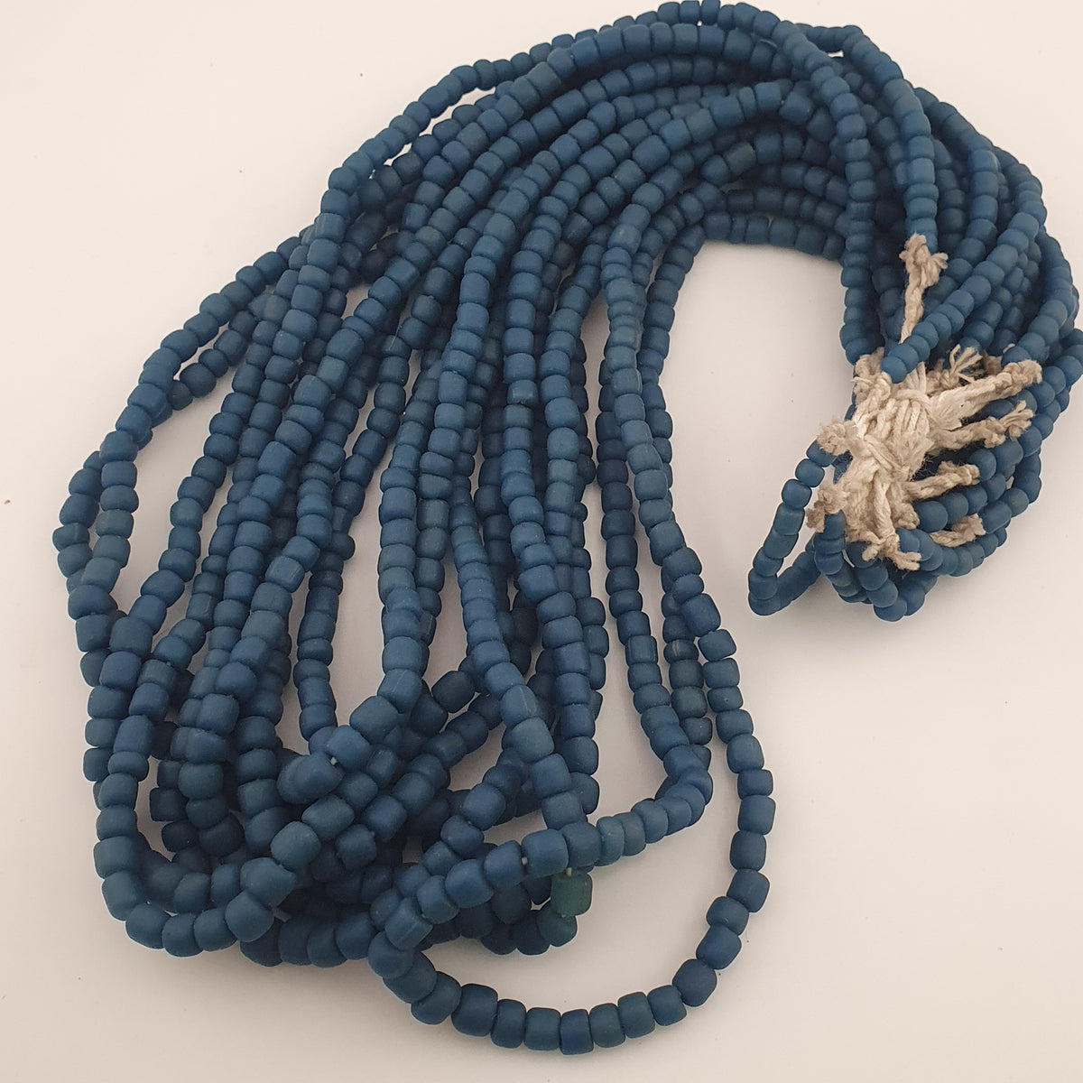 Collier de perles de 4-5,5 mm, style africain antique, vert bleu