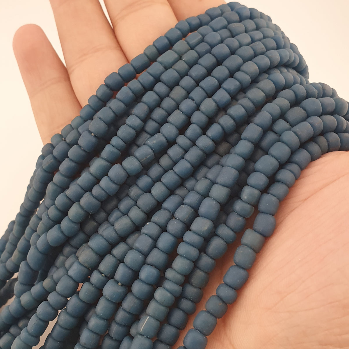Collier de perles de 4-5,5 mm, style africain antique, vert bleu