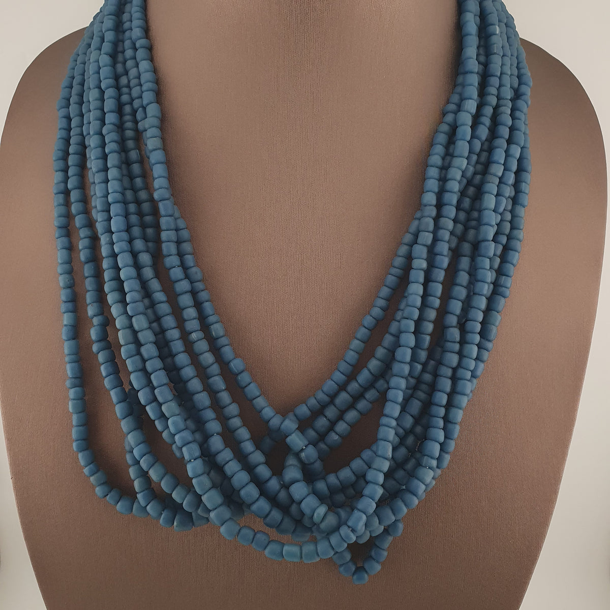Collier de perles de 4-5,5 mm, style africain antique, vert bleu