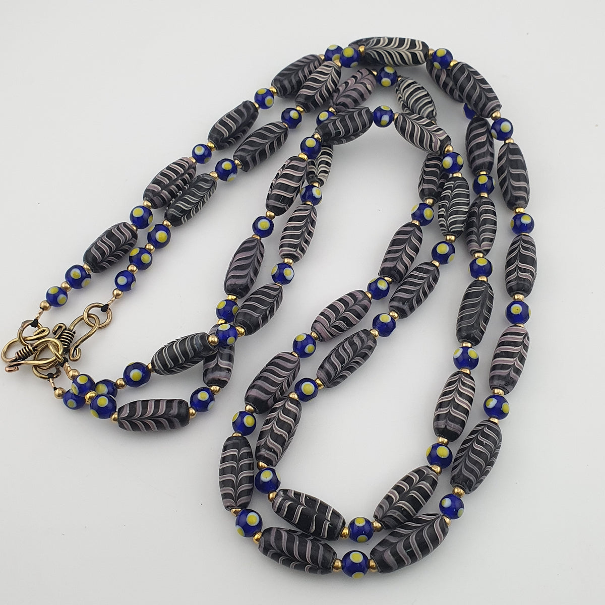 Vintage Venetian Style Feather Desgin Glass Beads Necklace