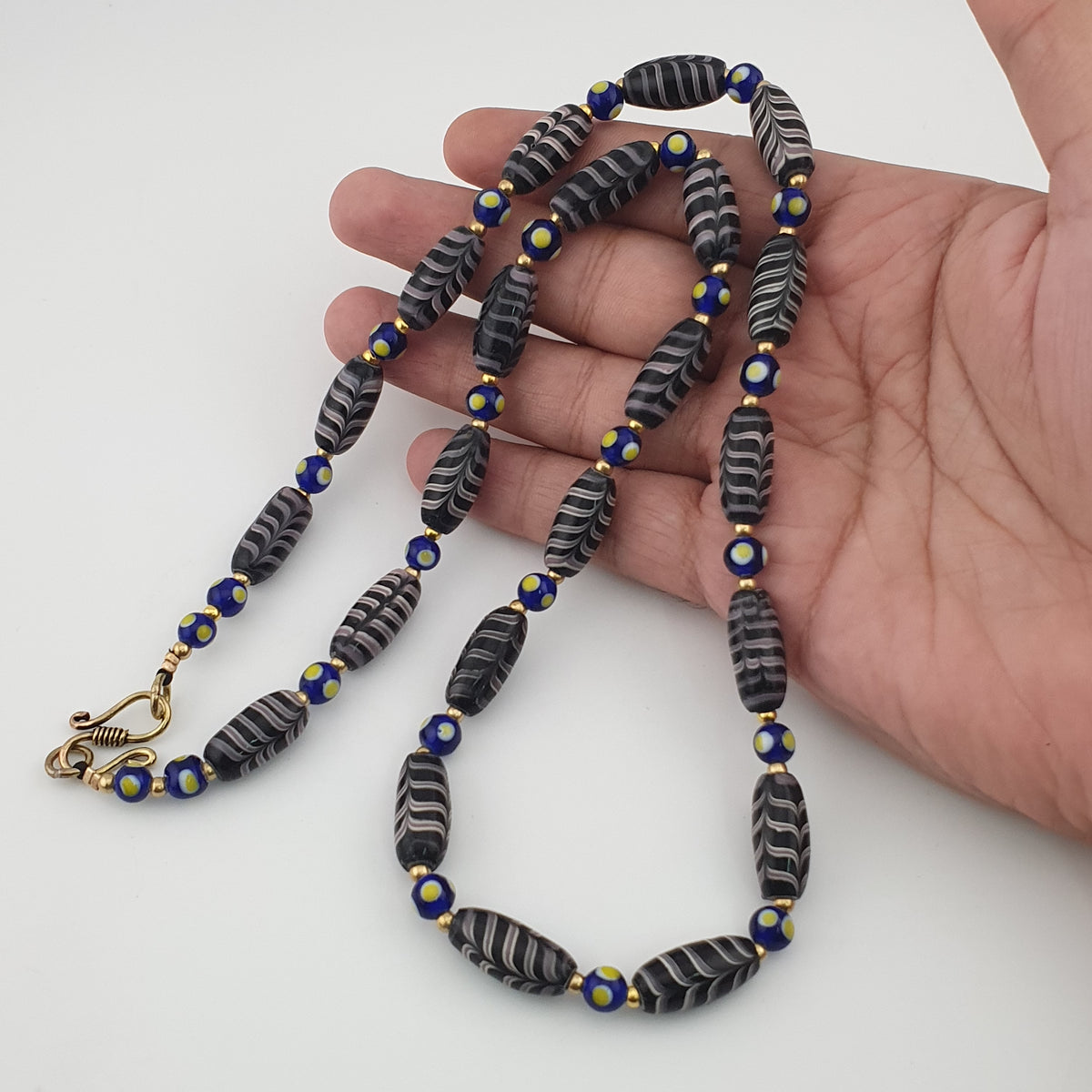 Vintage Venetian Style Feather Desgin Glass Beads Necklace
