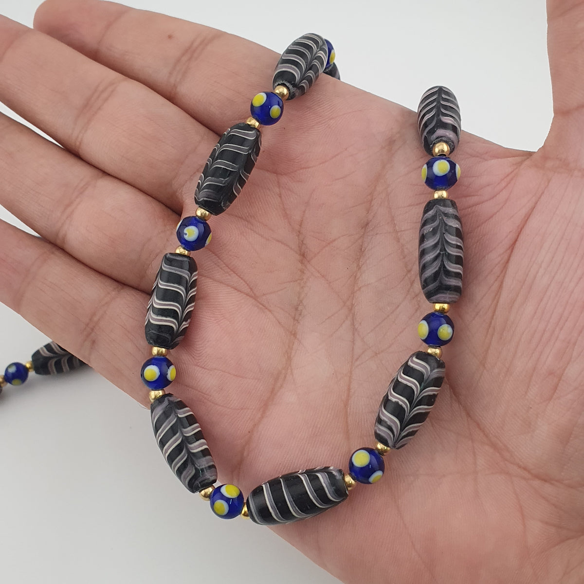 Vintage Venetian Style Feather Desgin Glass Beads Necklace