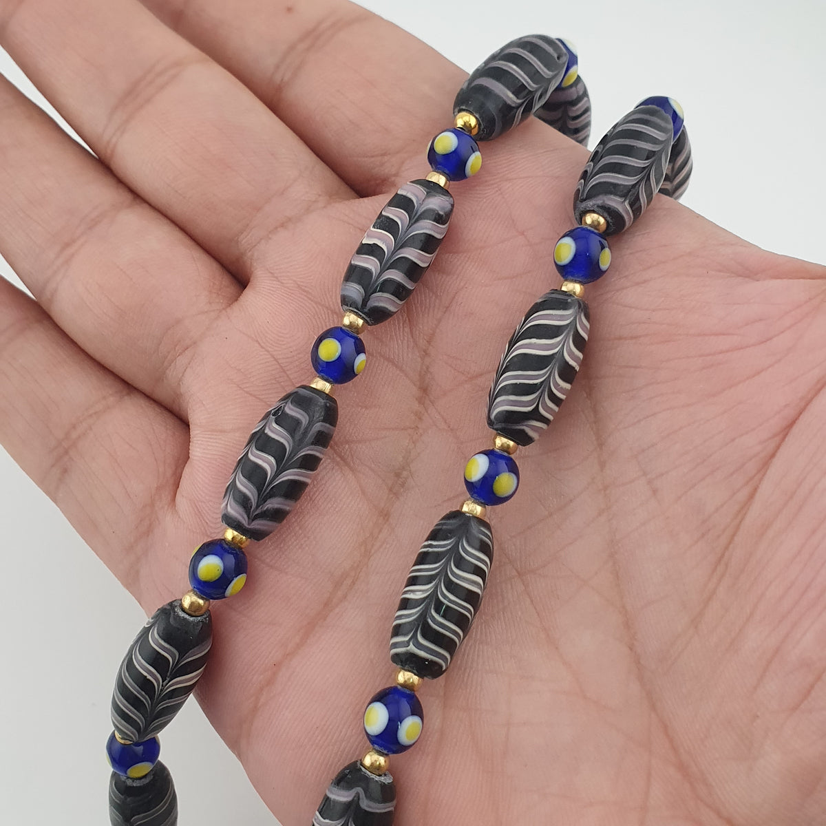 Vintage Venetian Style Feather Desgin Glass Beads Necklace